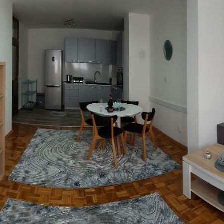 Apartment Emina Travnik Esterno foto